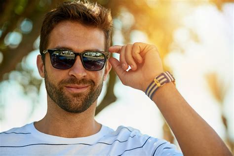 The 5 Best Mens Sunglasses for Men with Big Noses.